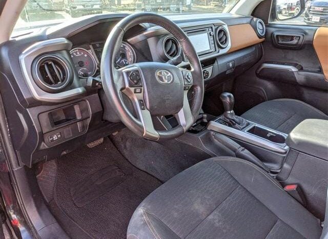 Toyota Tacoma Double Cab 2015 full