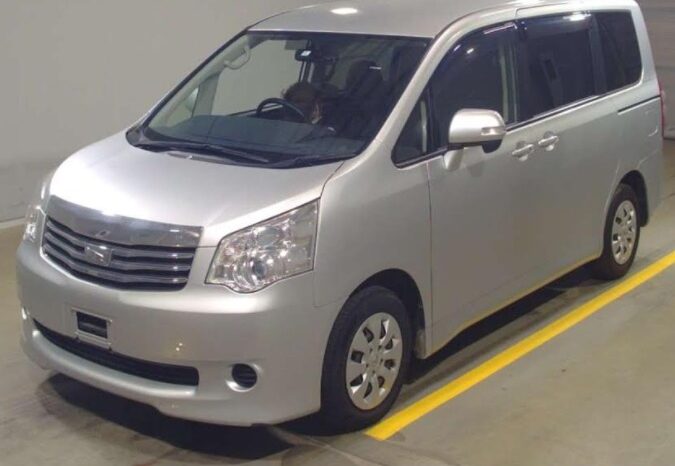 TOYOTA NOAH X Special Edition 2014 full